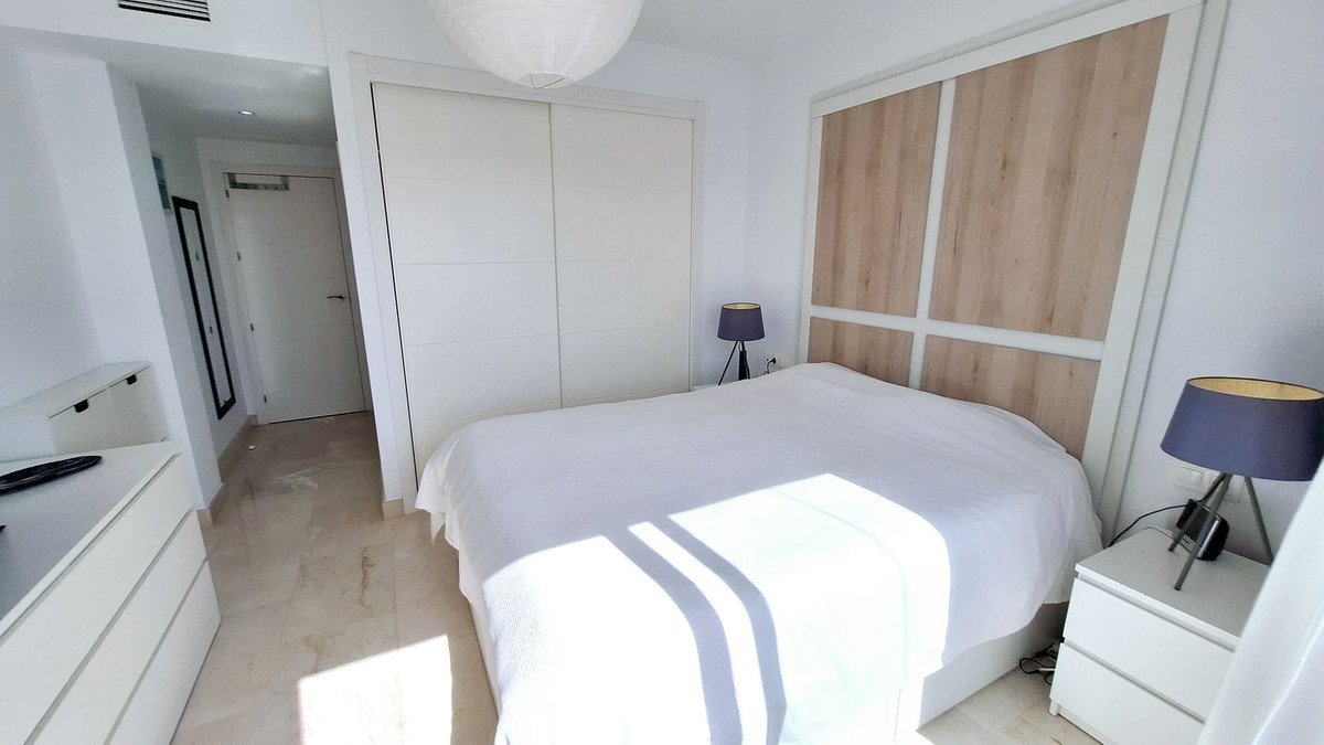 2 Bed Middle Floor Apartment in Casares Playa