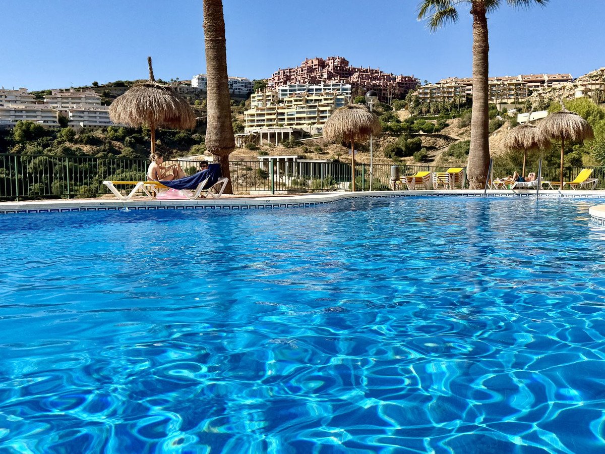2 Bed Penthouse Duplex in Calahonda