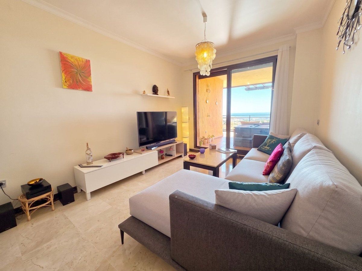2 Bed Ground Floor Apartment in Calanova Golf