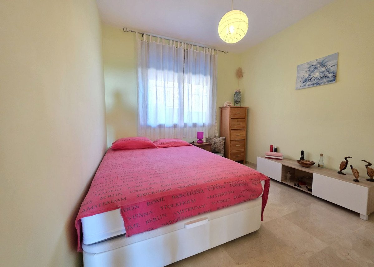 2 Bed Ground Floor Apartment in Calanova Golf