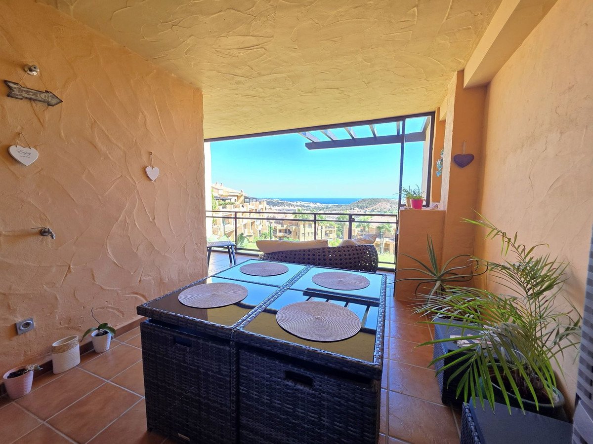2 Bed Ground Floor Apartment in Calanova Golf