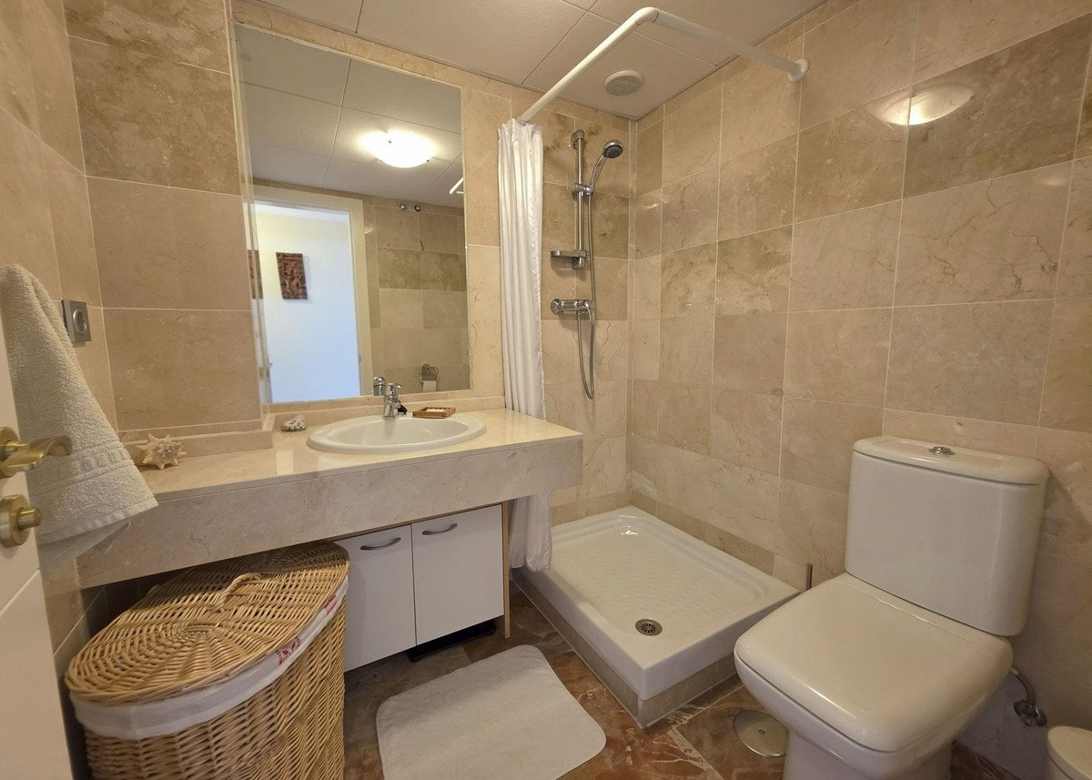 2 Bed Ground Floor Apartment in Calanova Golf