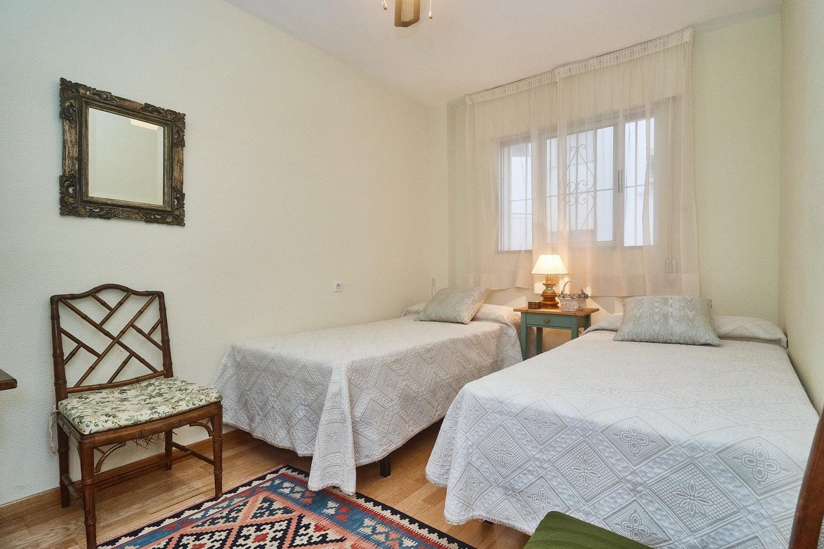 3 Bed Middle Floor Apartment in Fuengirola