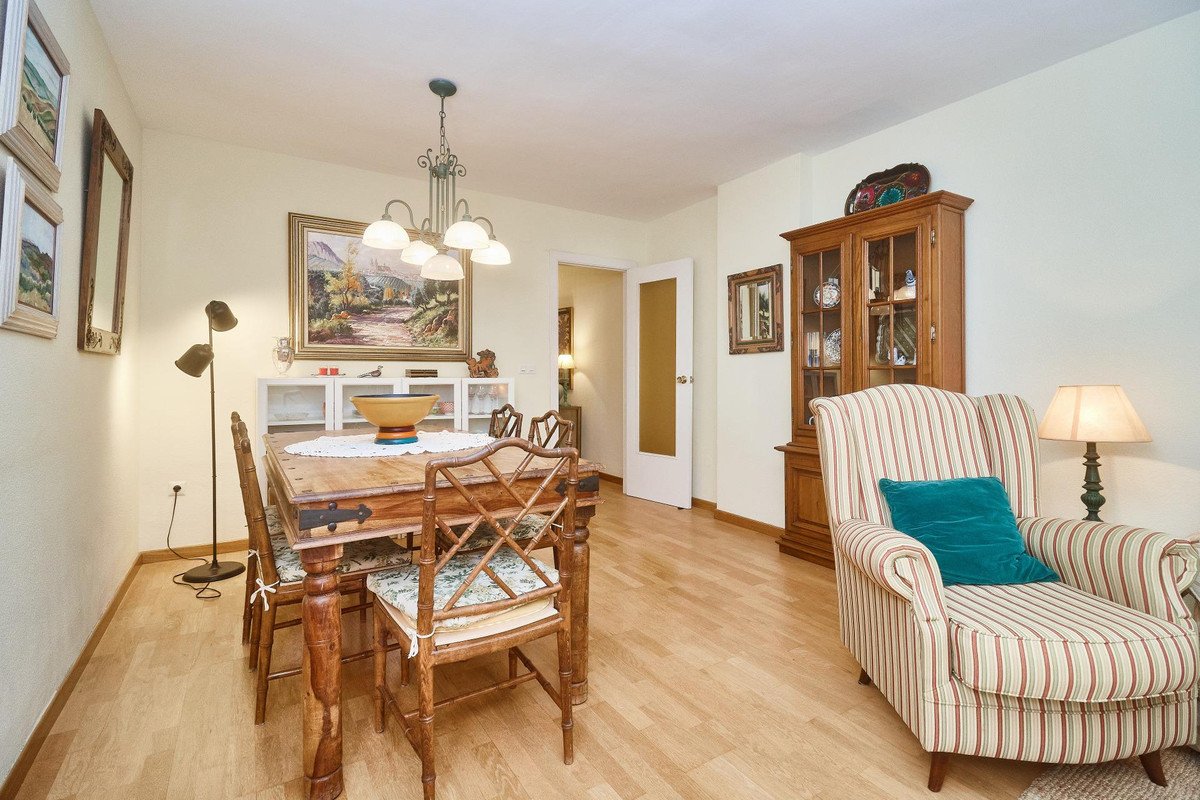3 Bed Middle Floor Apartment in Fuengirola