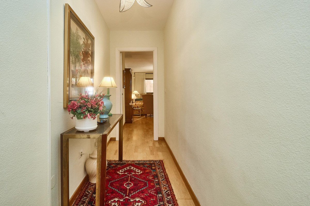 3 Bed Middle Floor Apartment in Fuengirola