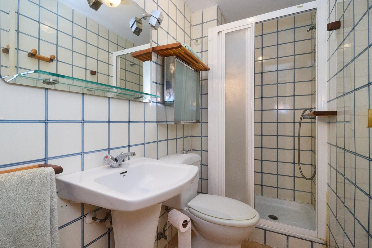 3 Bed Middle Floor Apartment in Fuengirola