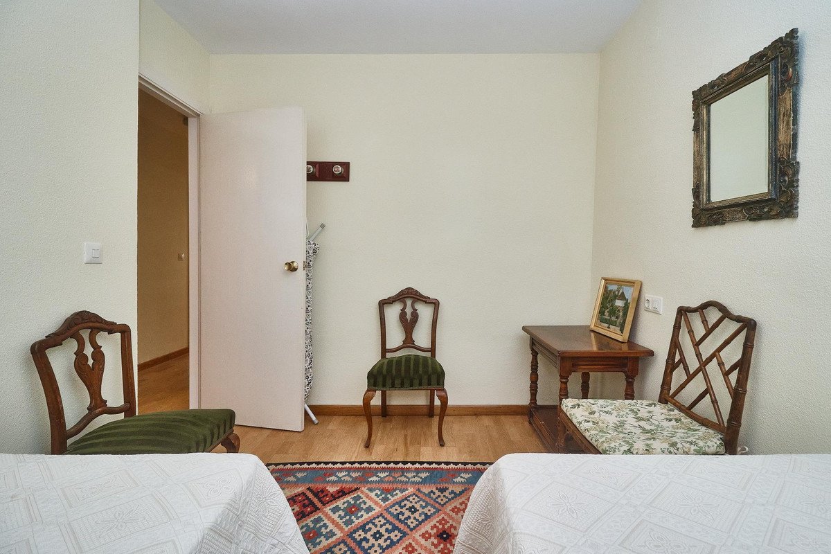 3 Bed Middle Floor Apartment in Fuengirola
