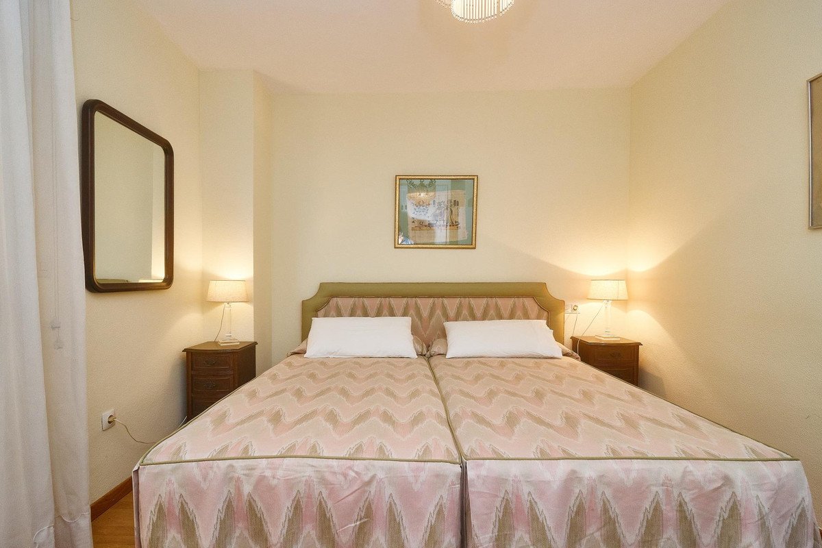 3 Bed Middle Floor Apartment in Fuengirola