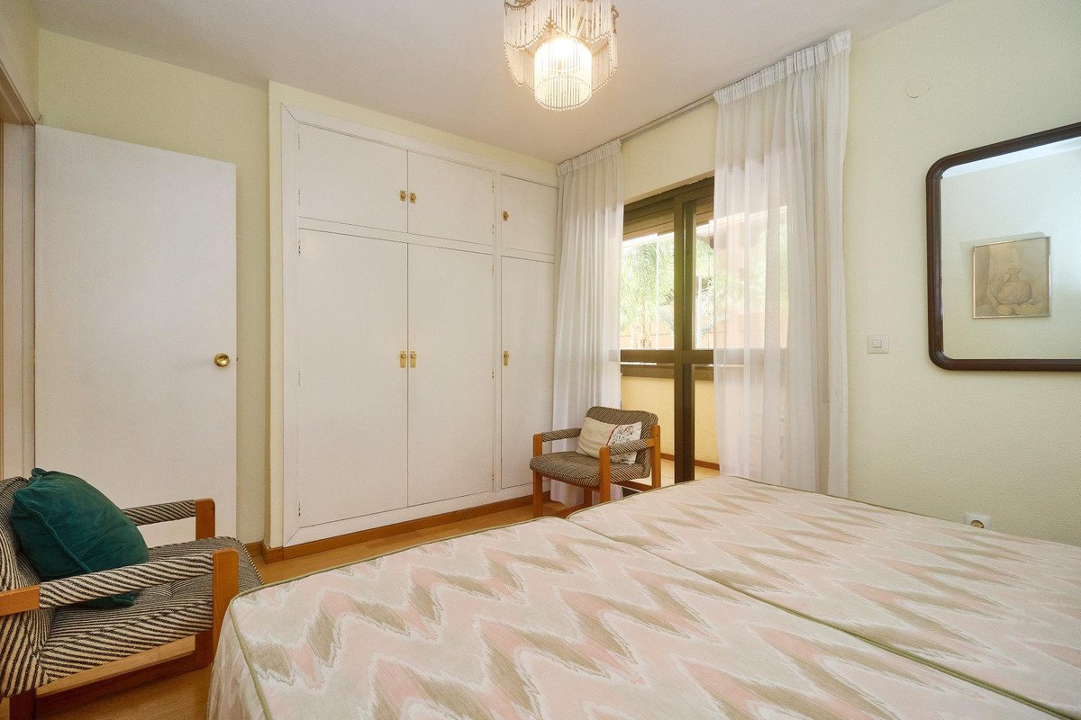 3 Bed Middle Floor Apartment in Fuengirola