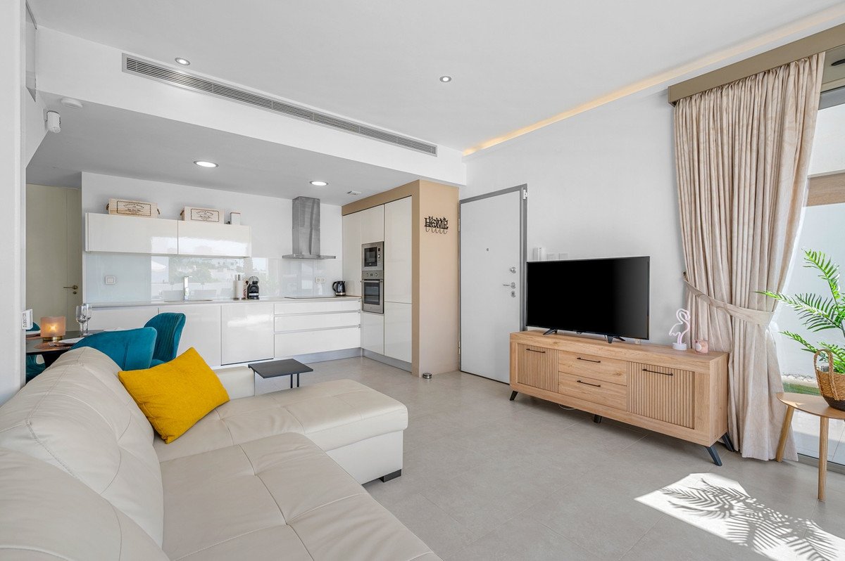 3 Bed Detached Villa in Villamartin