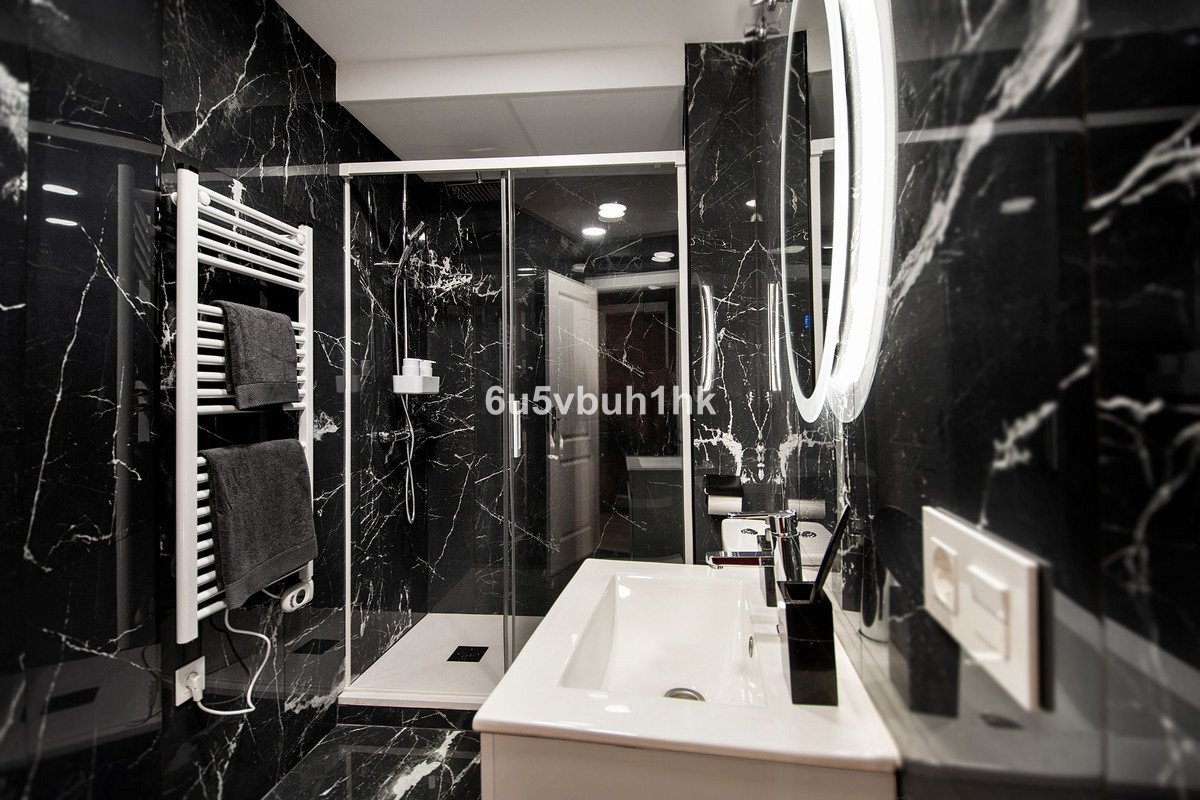 2 Bed Middle Floor Apartment in Málaga