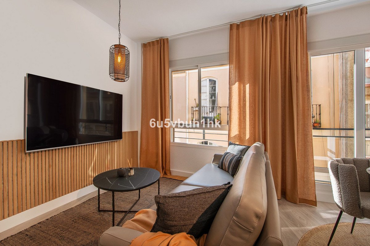 2 Bed Middle Floor Apartment in Málaga