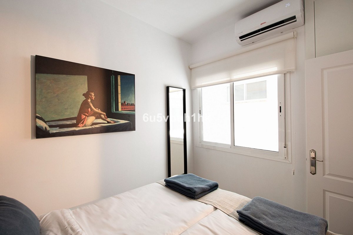 2 Bed Middle Floor Apartment in Málaga