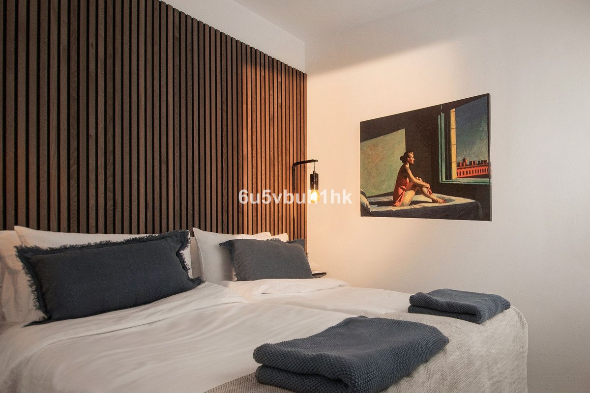 2 Bed Middle Floor Apartment in Málaga