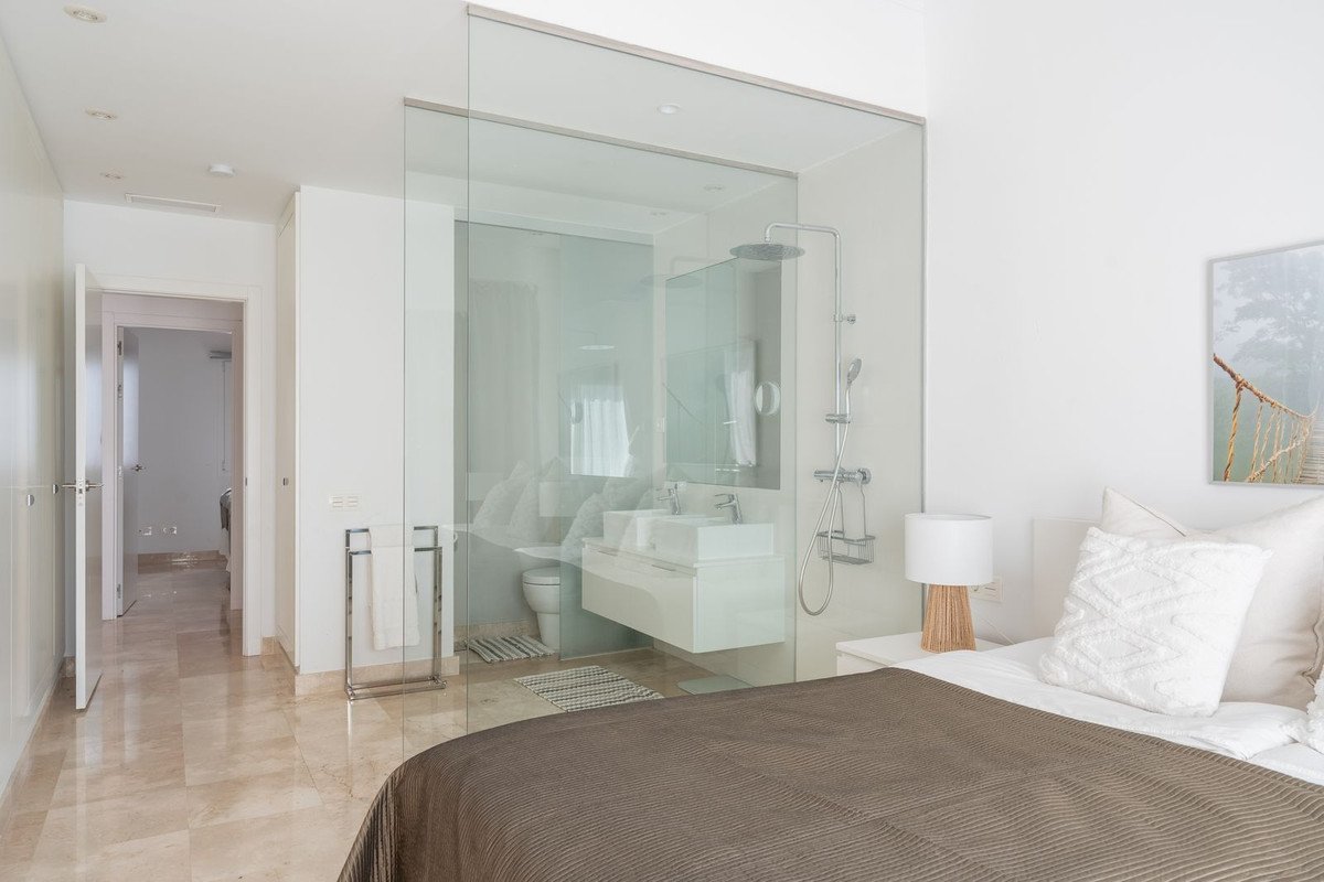 3 Bed Ground Floor Apartment in El Paraiso