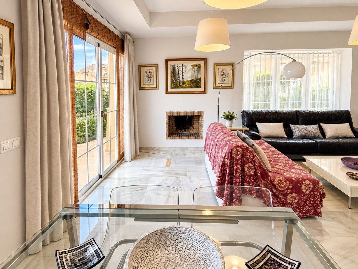3 Bed Townhouse in Riviera del Sol