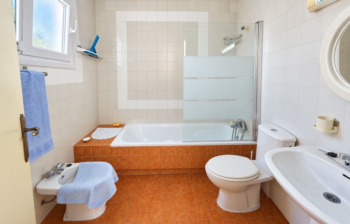 4 Bed Townhouse in Casares Playa