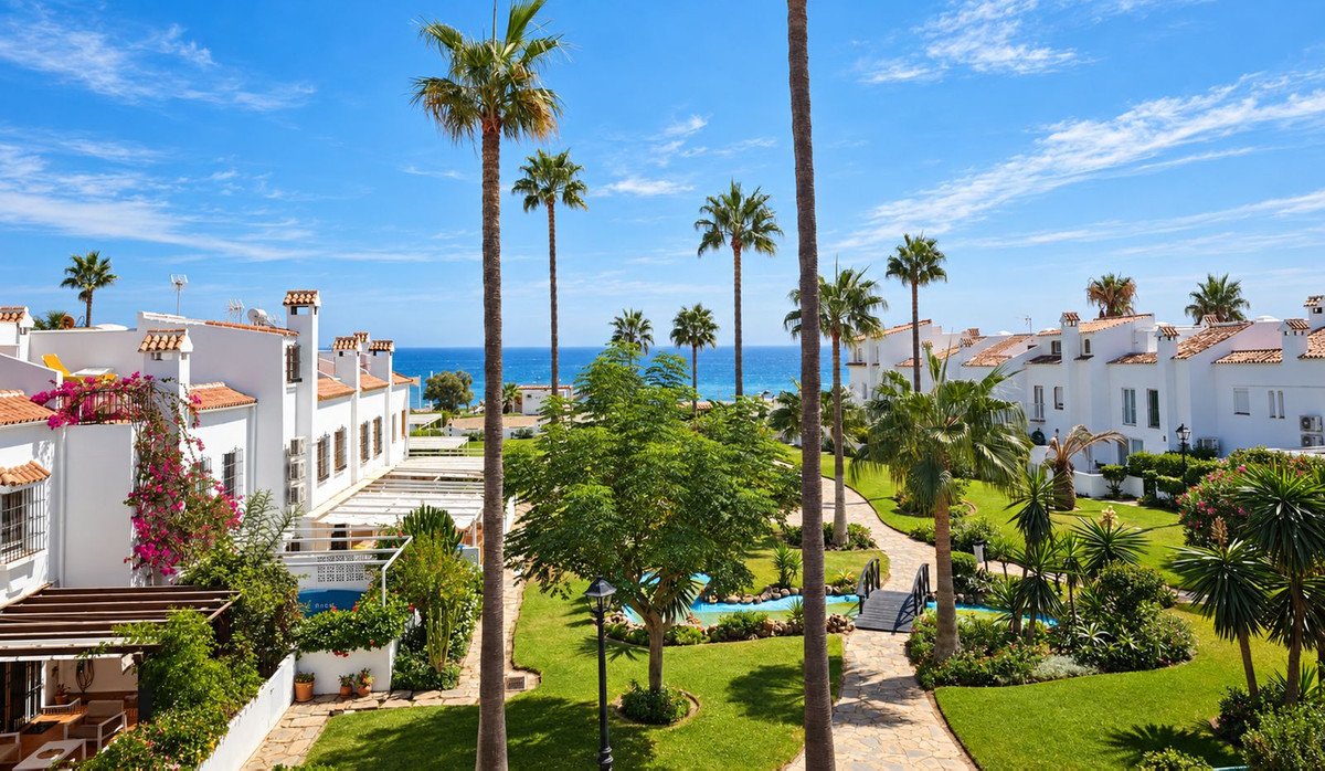 4 Bed Townhouse in Casares Playa