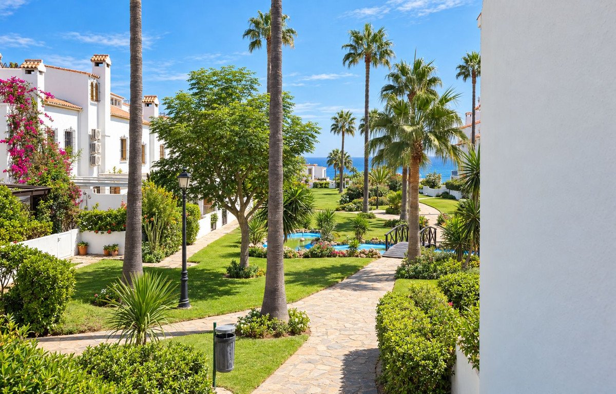 4 Bed Townhouse in Casares Playa