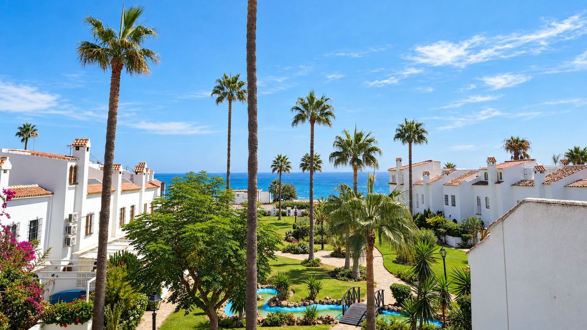 4 Bed Townhouse in Casares Playa
