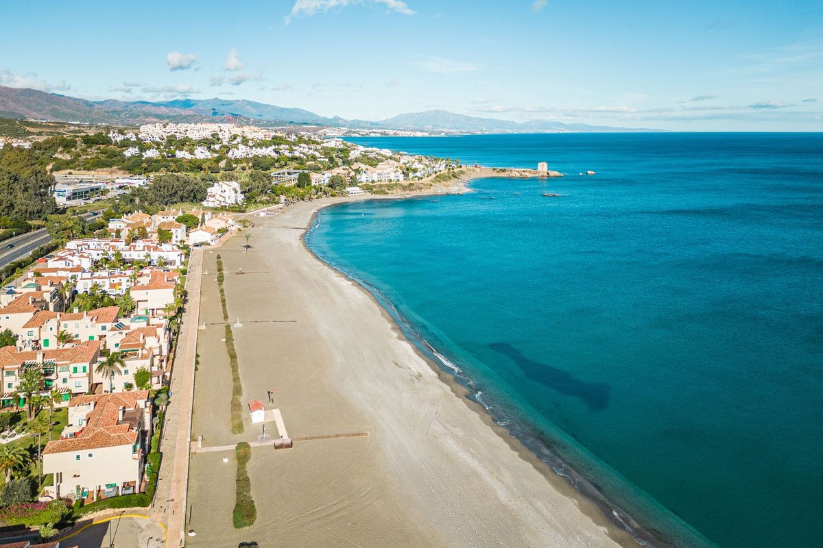 4 Bed Townhouse in Casares Playa