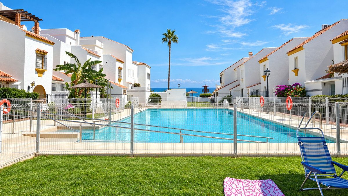 4 Bed Townhouse in Casares Playa