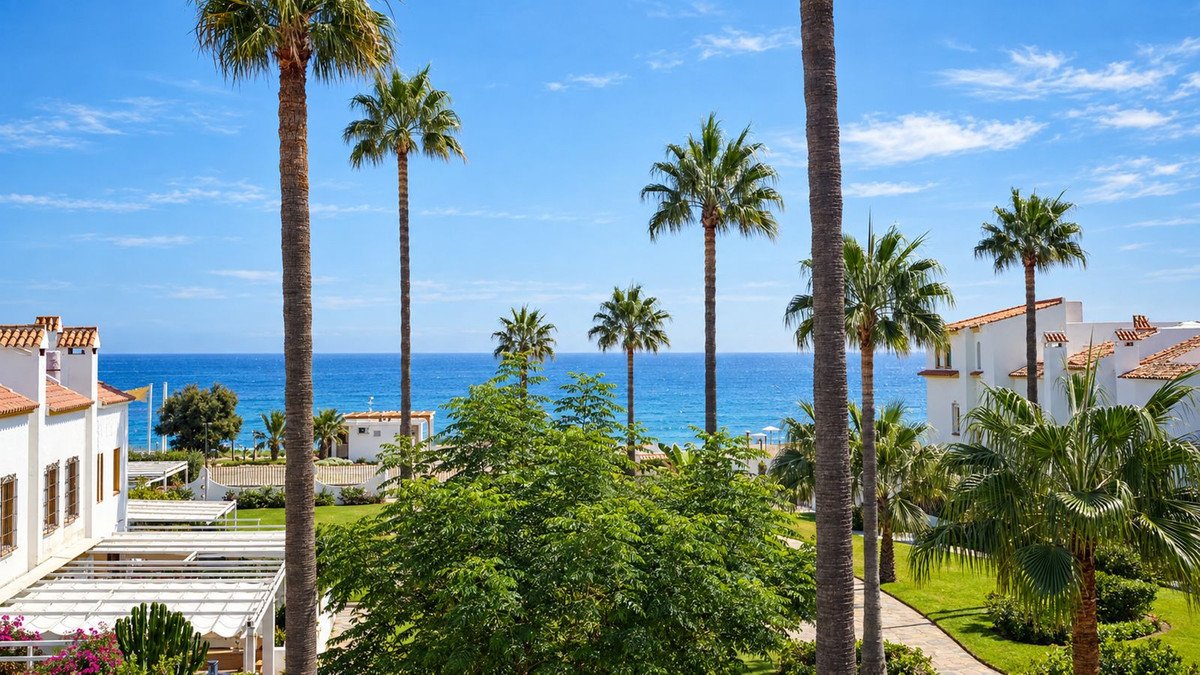 4 Bed Townhouse in Casares Playa