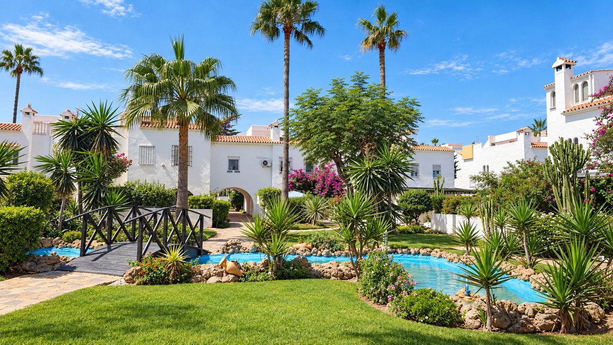 4 Bed Townhouse in Casares Playa