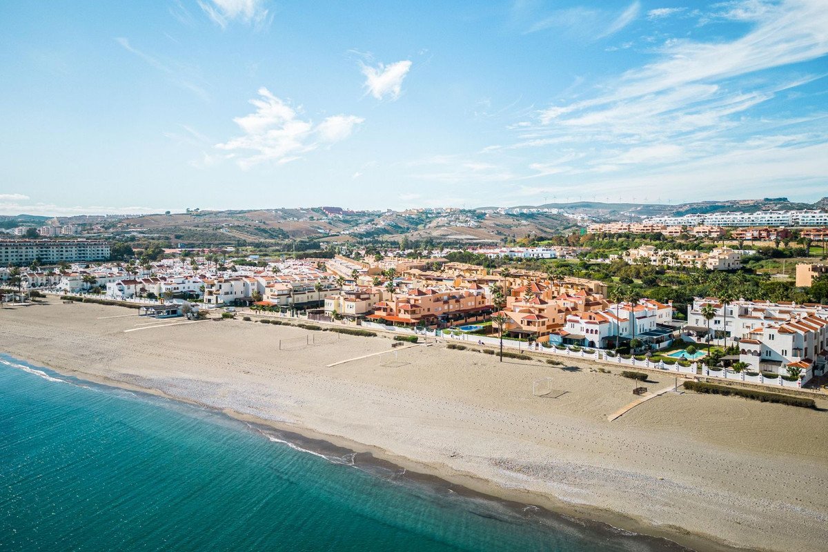 4 Bed Townhouse in Casares Playa