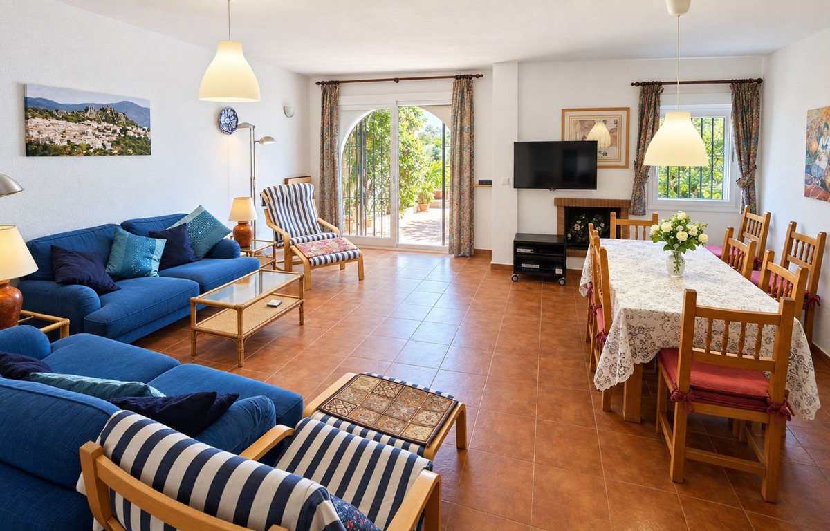 4 Bed Townhouse in Casares Playa