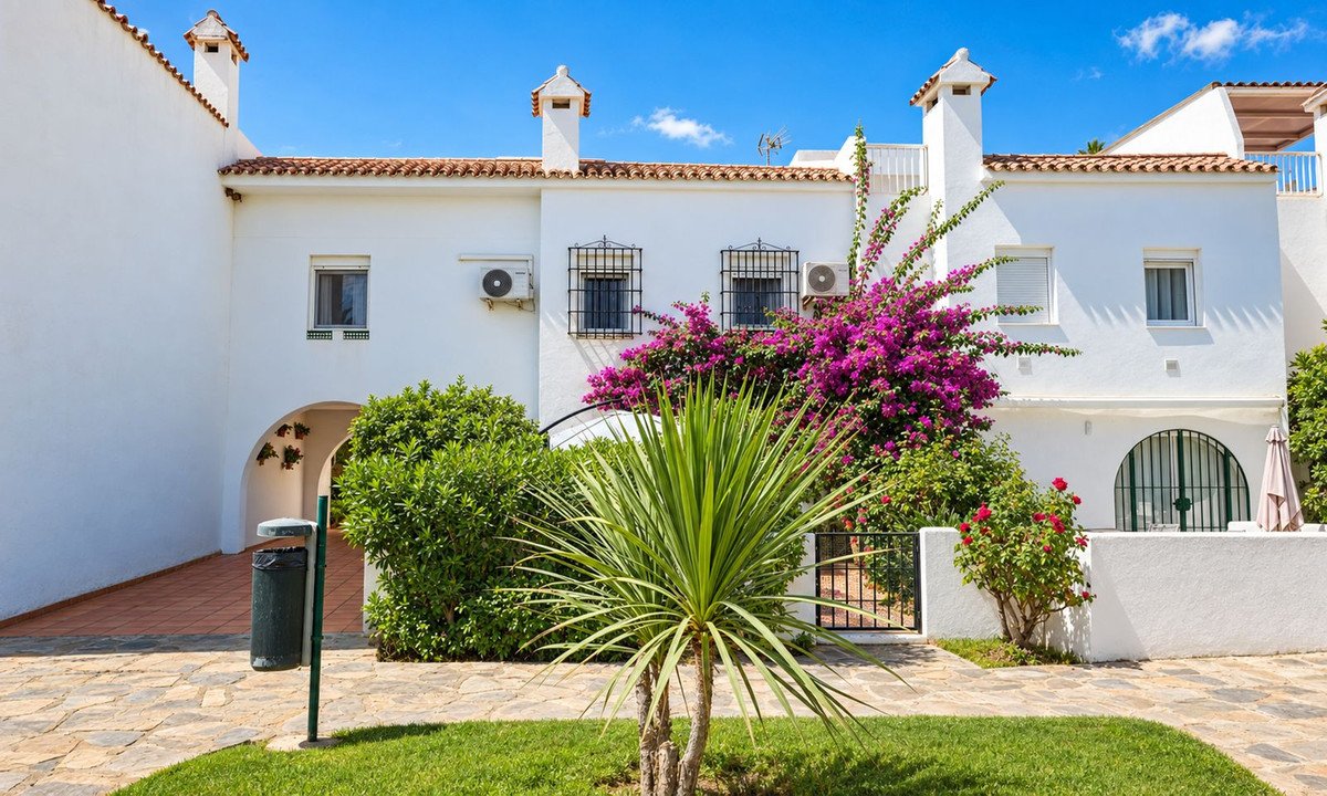 4 Bed Townhouse in Casares Playa