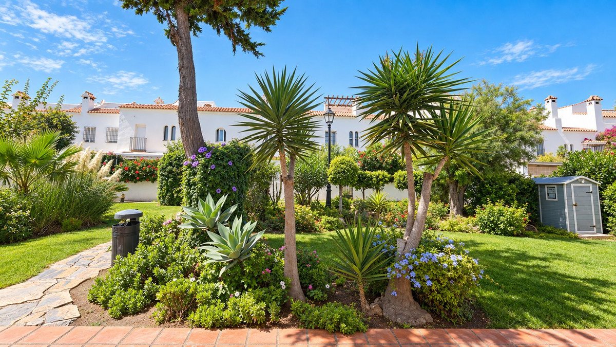 4 Bed Townhouse in Casares Playa