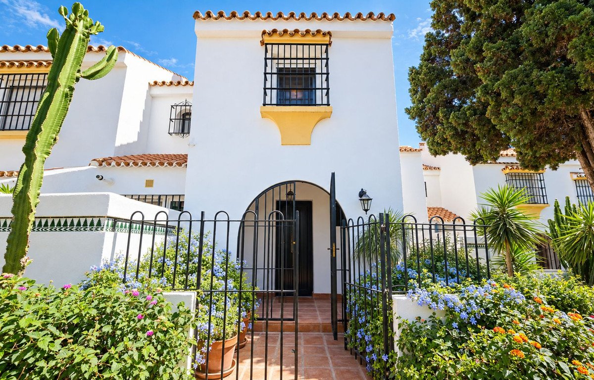 4 Bed Townhouse in Casares Playa