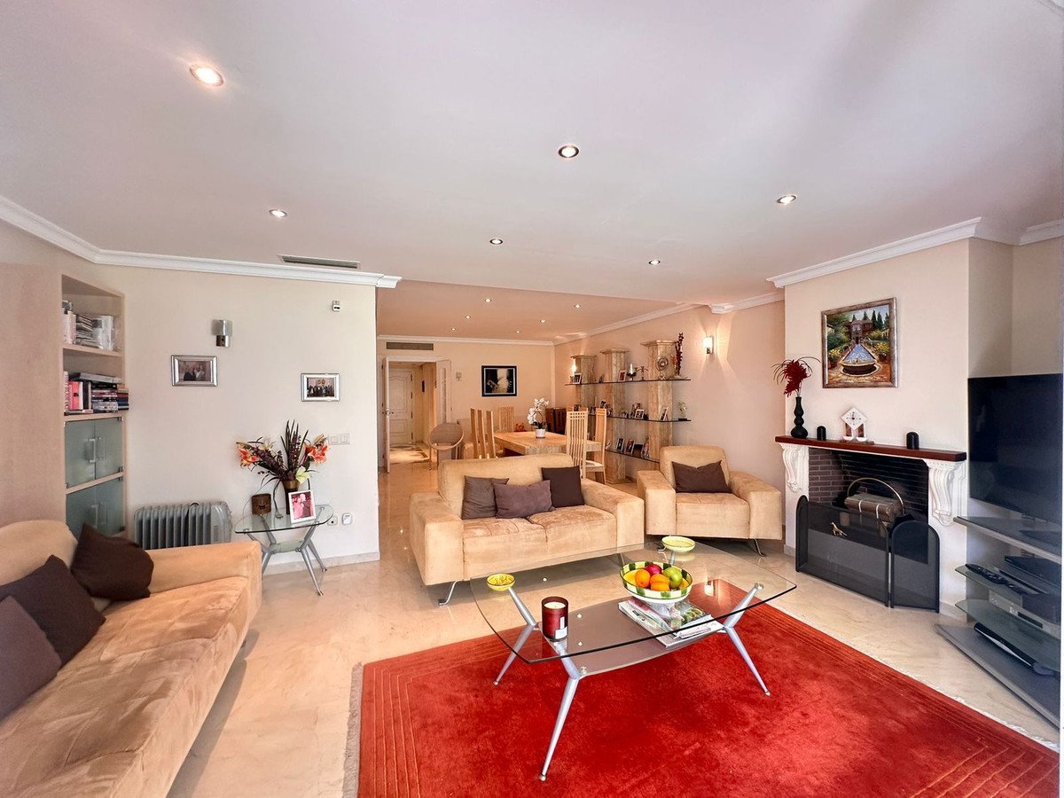2 Bed Ground Floor Apartment in Estepona