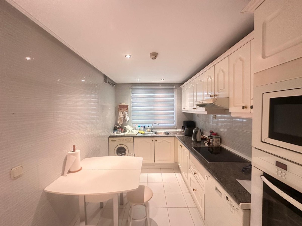 2 Bed Ground Floor Apartment in Estepona