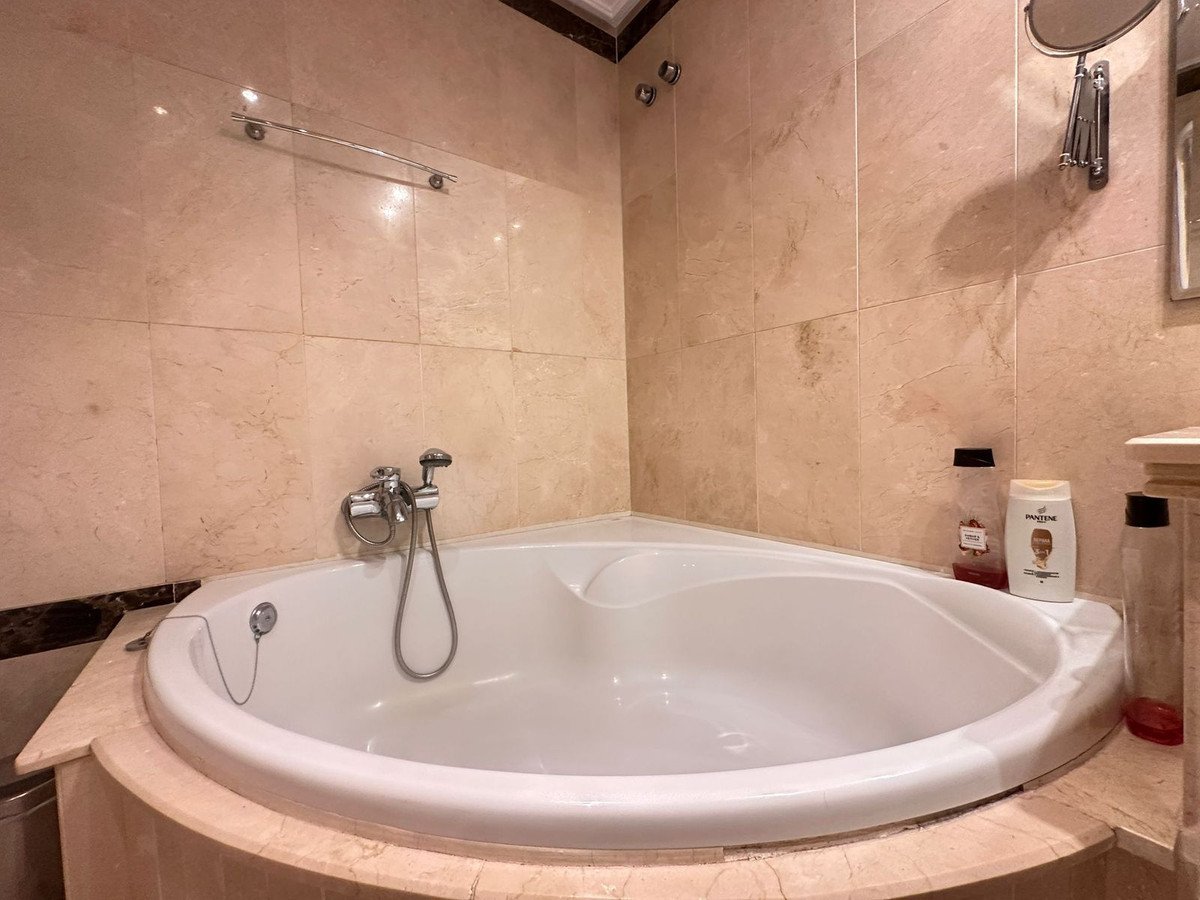 2 Bed Ground Floor Apartment in Estepona