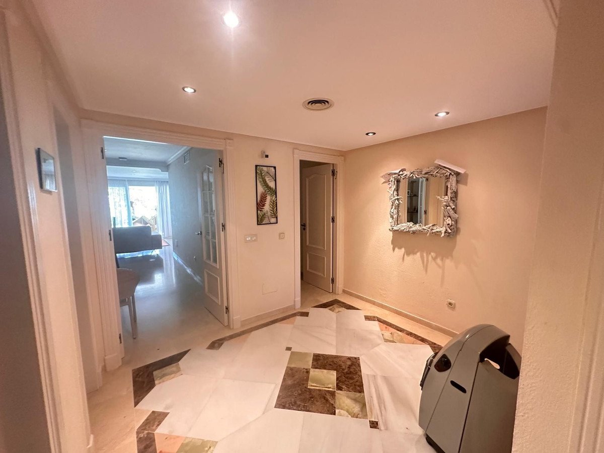2 Bed Ground Floor Apartment in Estepona