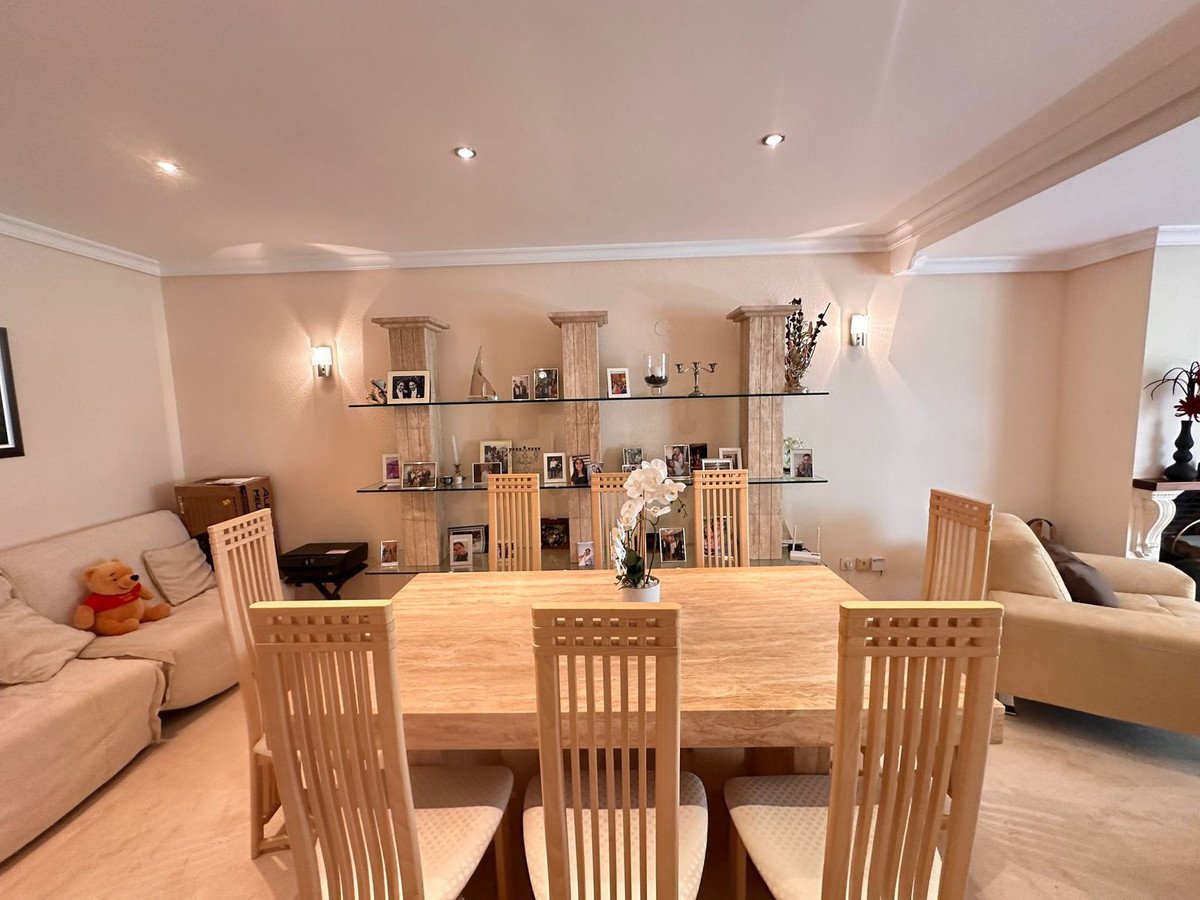 2 Bed Ground Floor Apartment in Estepona