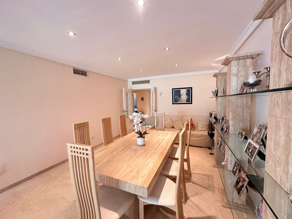 2 Bed Ground Floor Apartment in Estepona