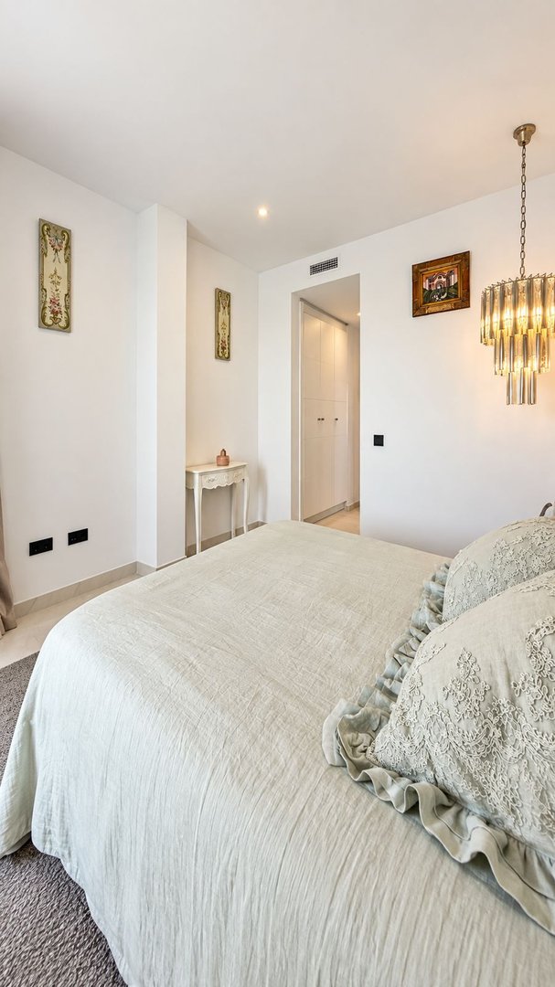 2 Bed Ground Floor Apartment in Estepona