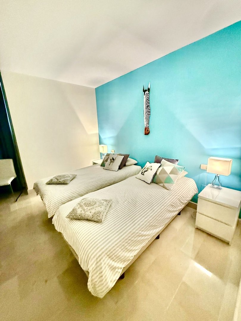 3 Bed Middle Floor Apartment in Elviria