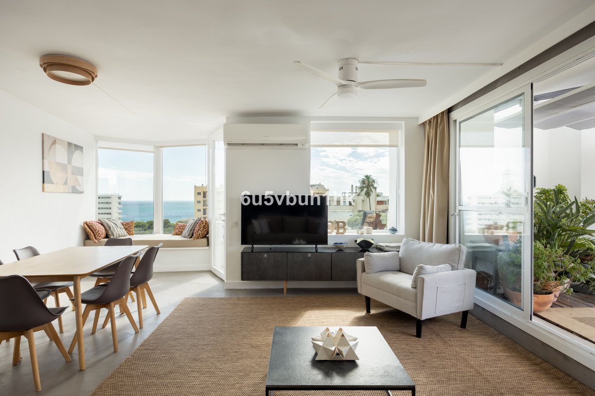 2 Bed Middle Floor Apartment in Benalmadena Costa