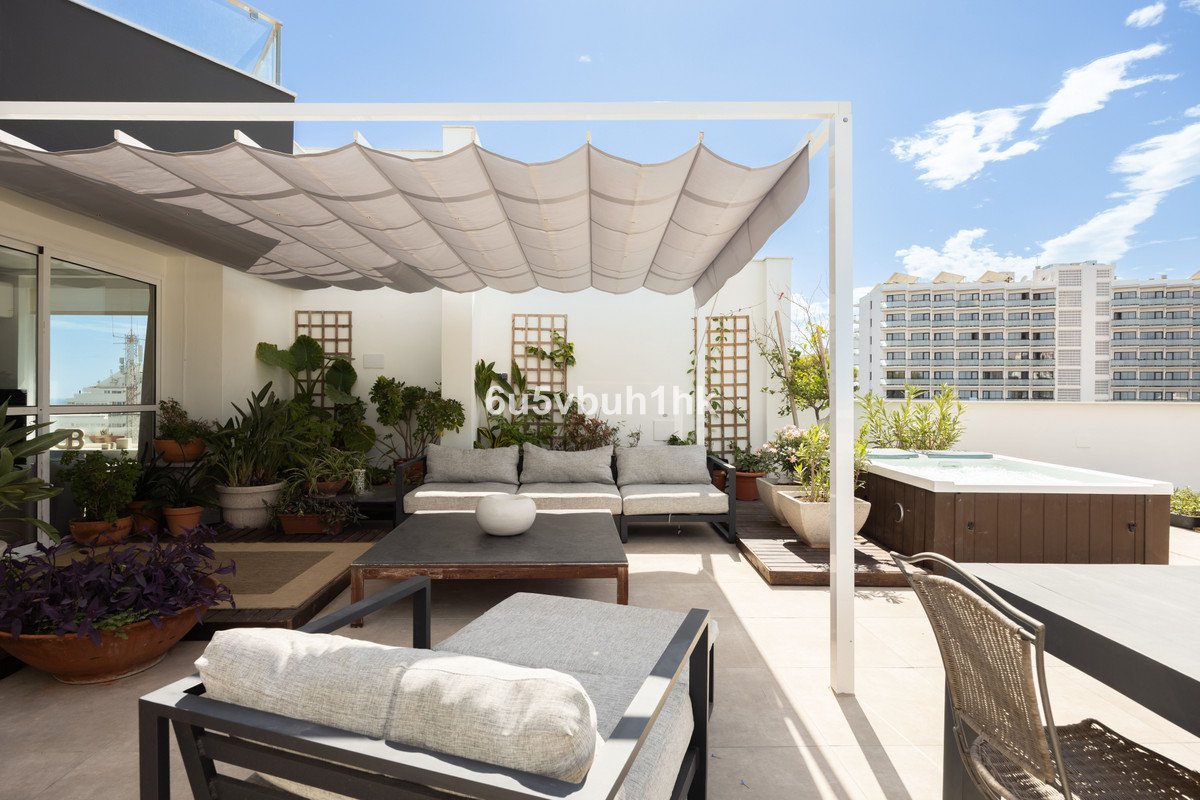 2 Bed Middle Floor Apartment in Benalmadena Costa