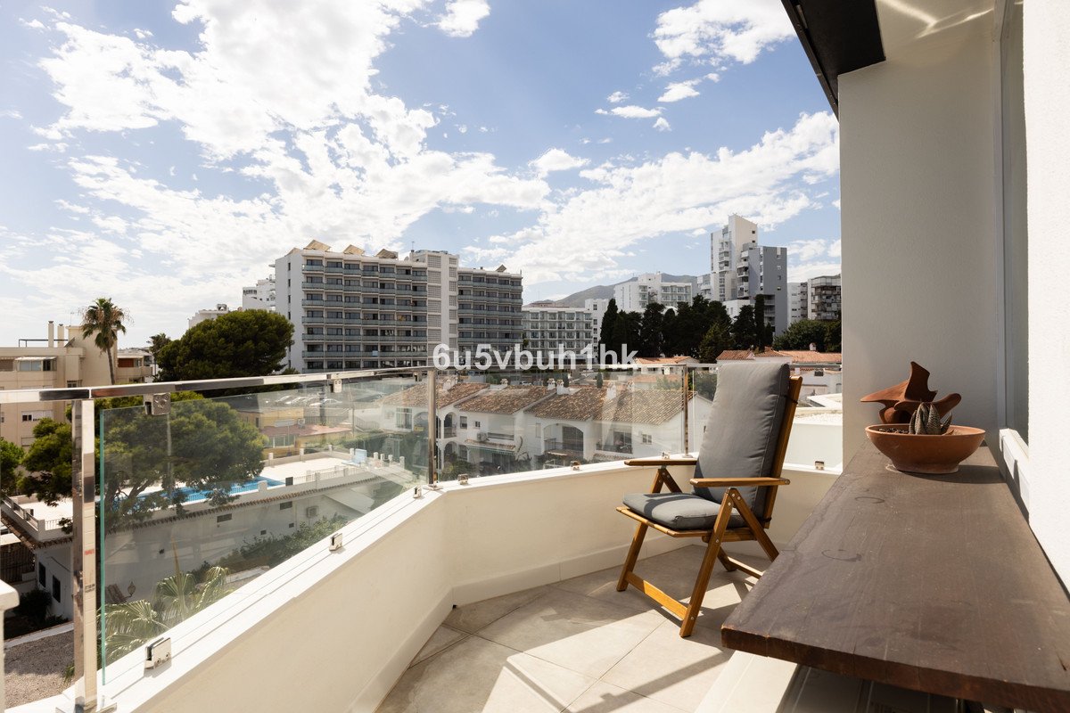 2 Bed Middle Floor Apartment in Benalmadena Costa