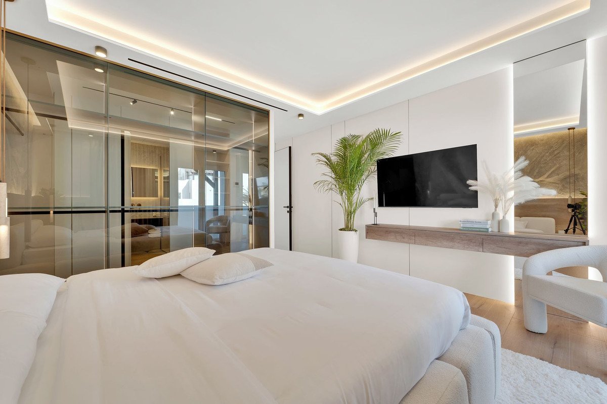 3 Bed Middle Floor Apartment in Nagüeles