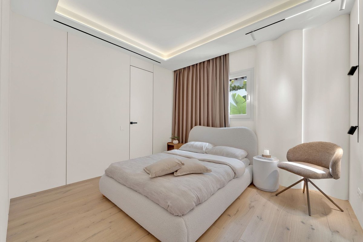3 Bed Middle Floor Apartment in Nagüeles