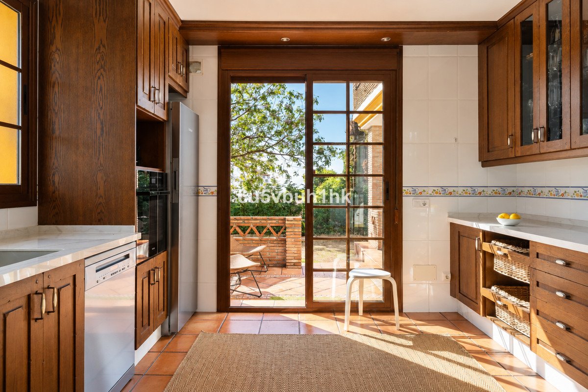 4 Bed Detached Villa in San Pedro de Alcántara