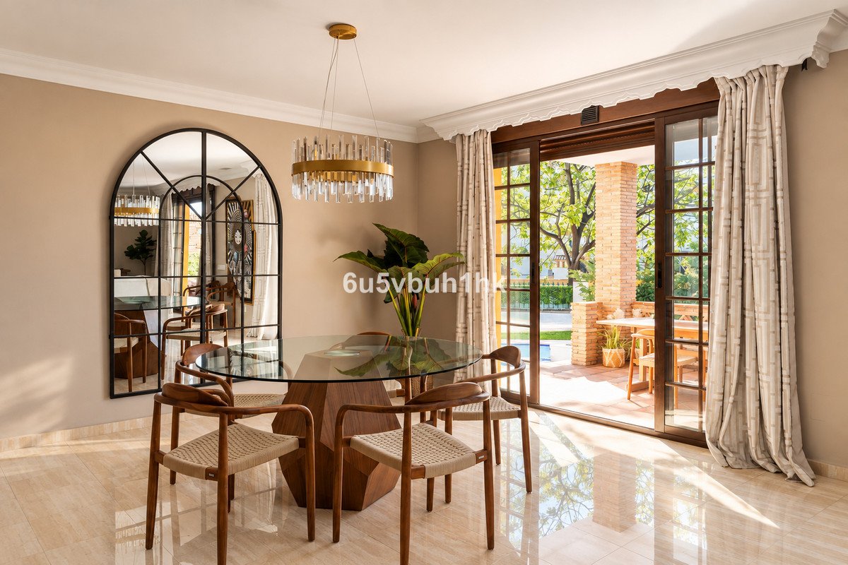 4 Bed Detached Villa in San Pedro de Alcántara