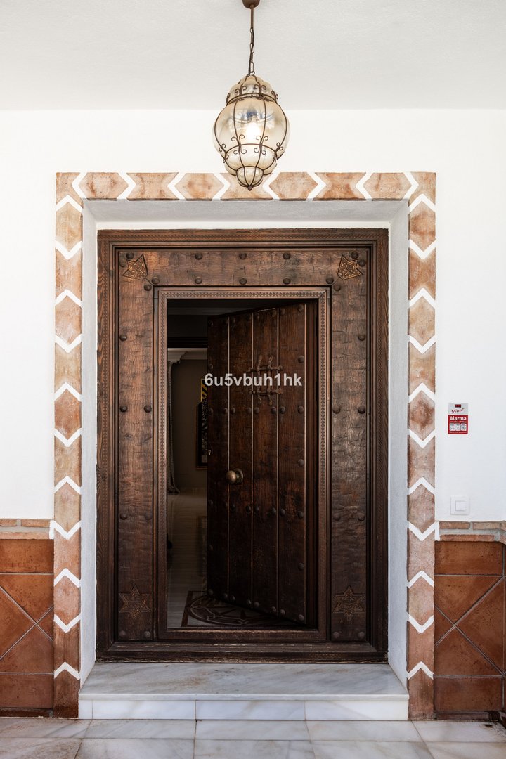 4 Bed Detached Villa in San Pedro de Alcántara