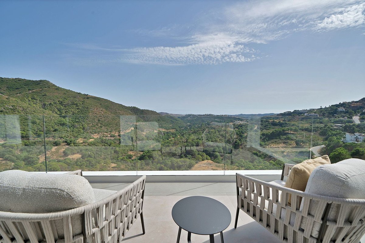 5 Bed Detached Villa in Benahavís